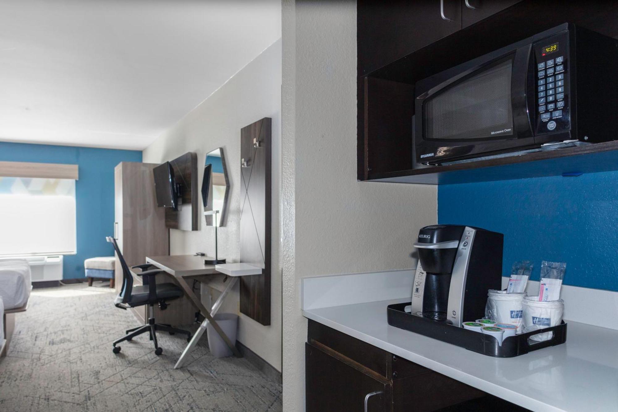 Holiday Inn Express & Suites Roanoke Rapids By Ihg Eksteriør bilde