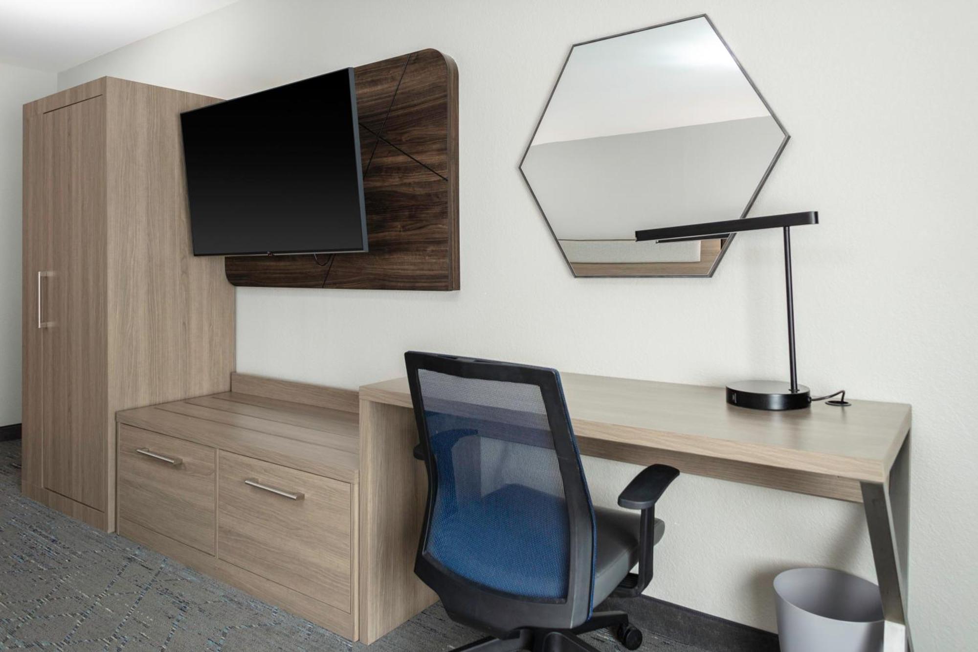 Holiday Inn Express & Suites Roanoke Rapids By Ihg Eksteriør bilde