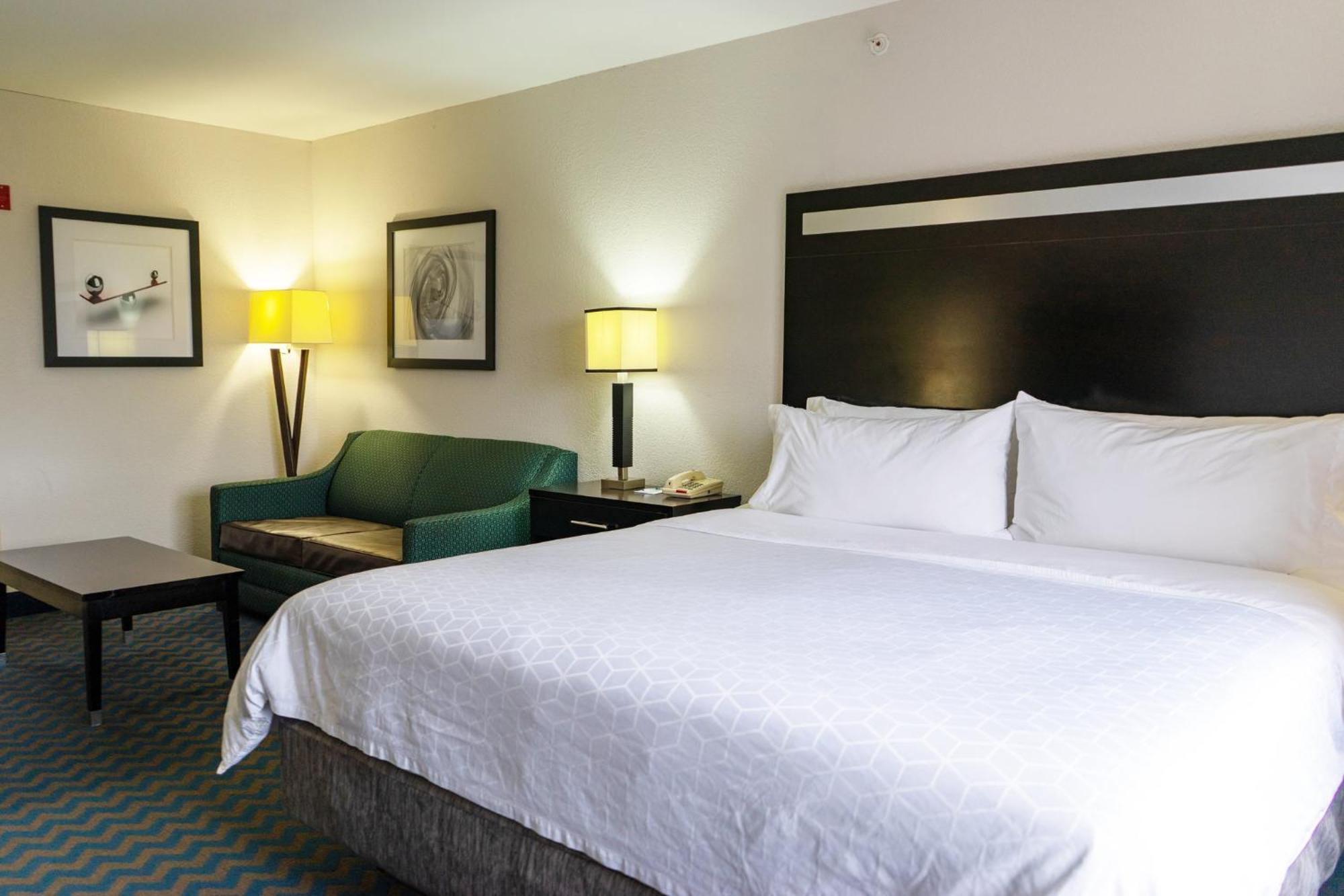 Holiday Inn Express & Suites Roanoke Rapids By Ihg Eksteriør bilde