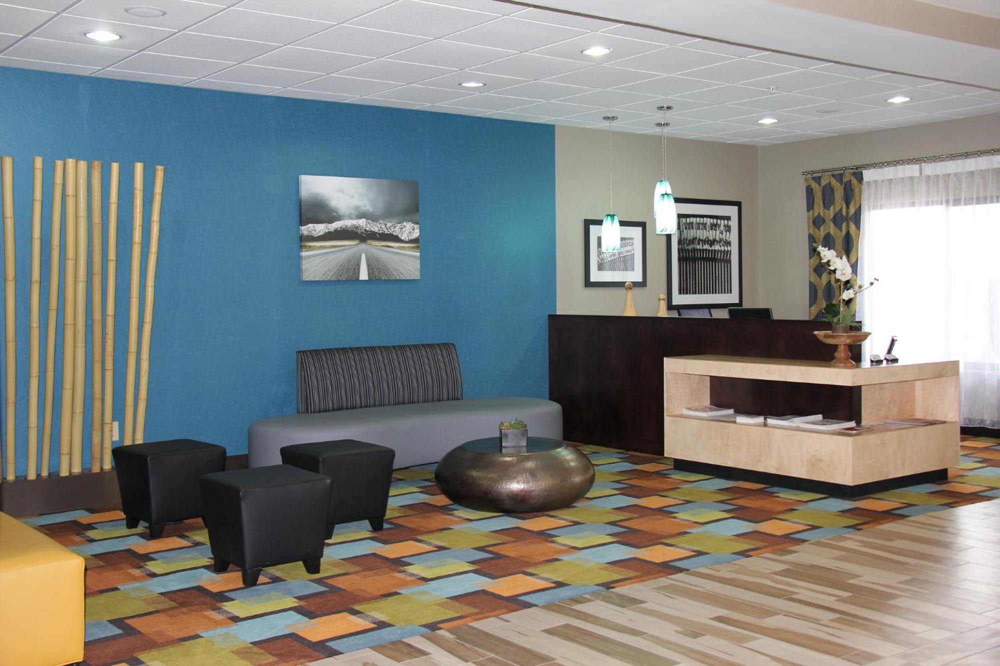 Holiday Inn Express & Suites Roanoke Rapids By Ihg Eksteriør bilde