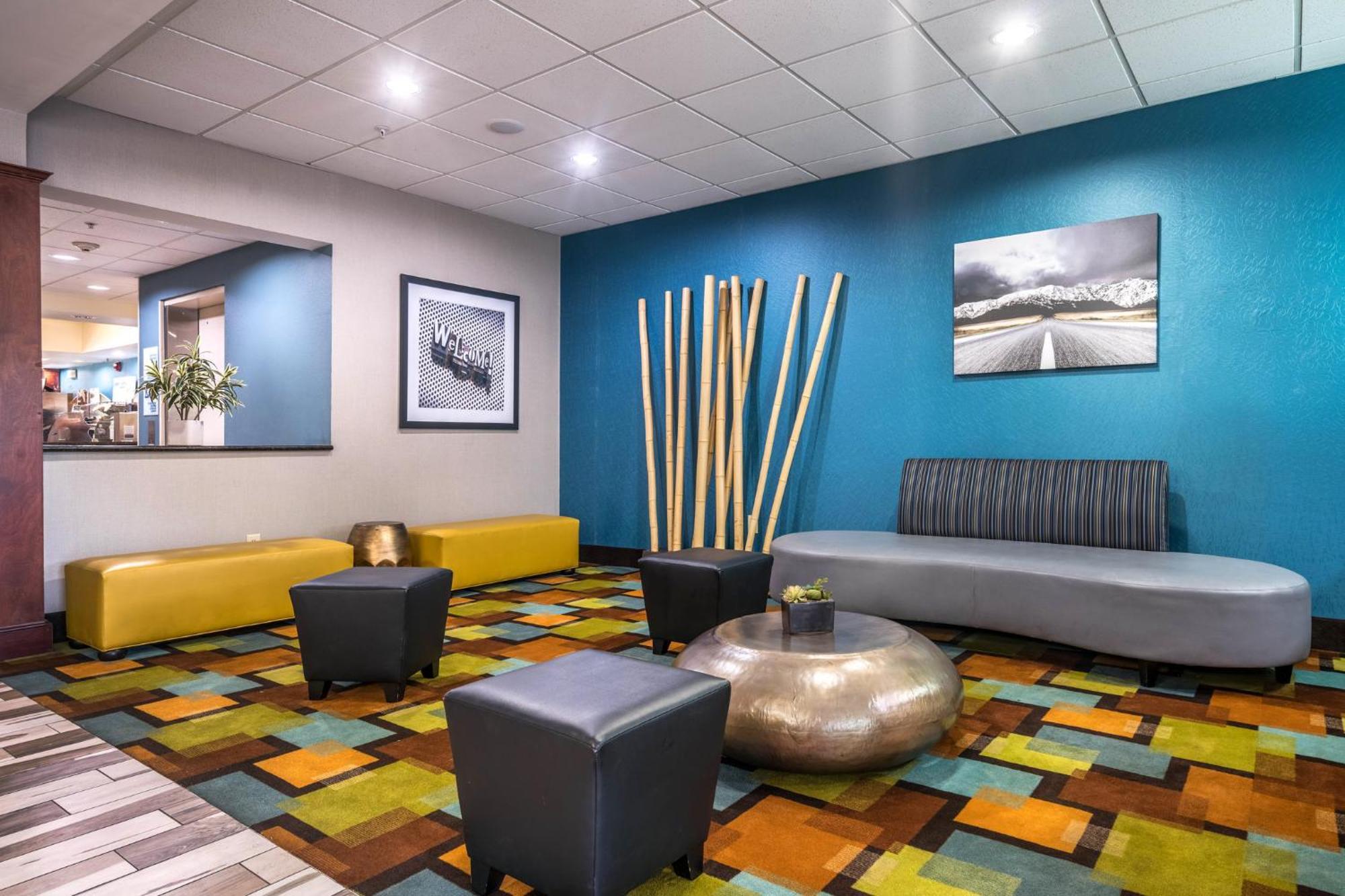 Holiday Inn Express & Suites Roanoke Rapids By Ihg Eksteriør bilde