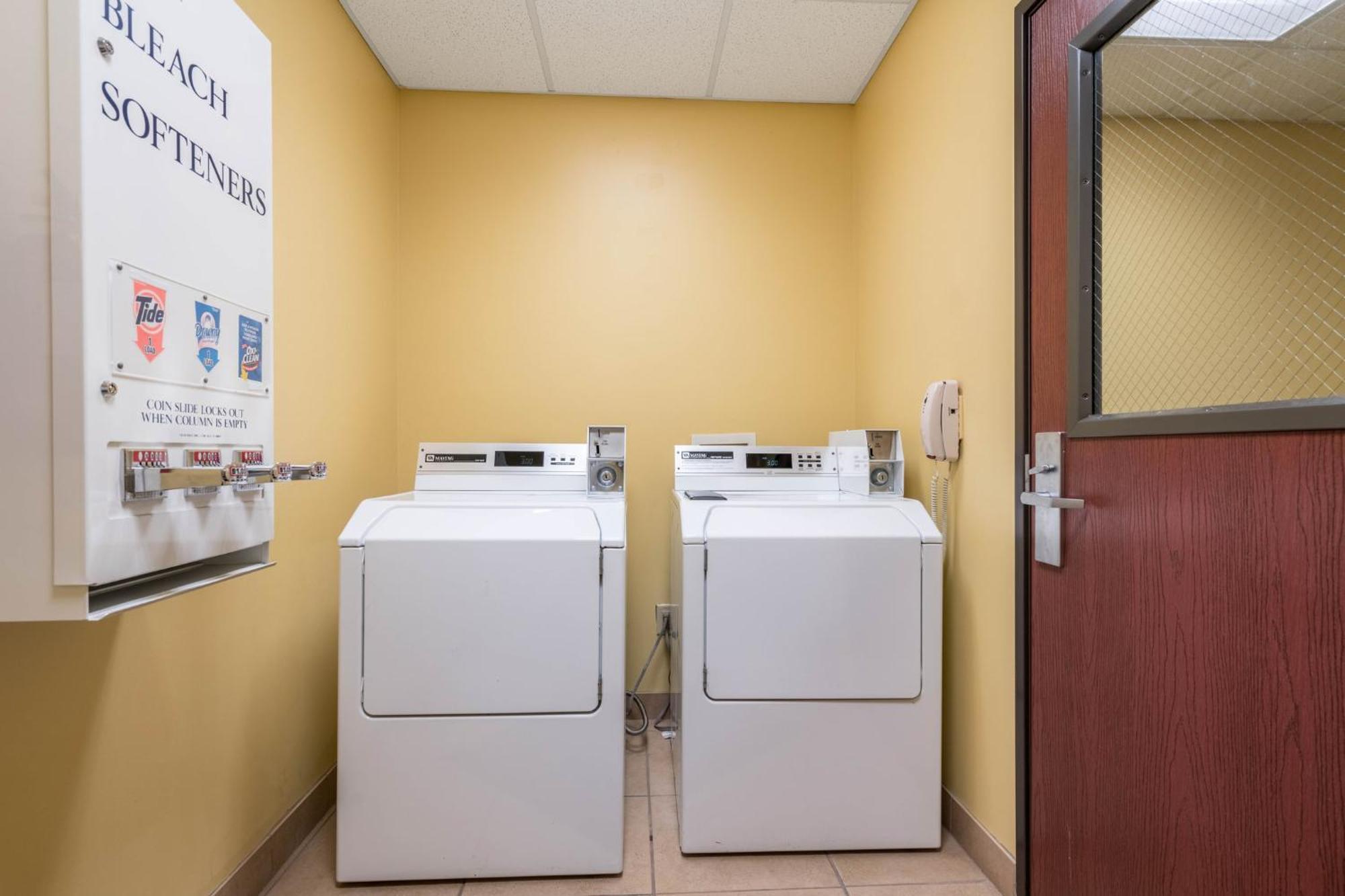Holiday Inn Express & Suites Roanoke Rapids By Ihg Eksteriør bilde