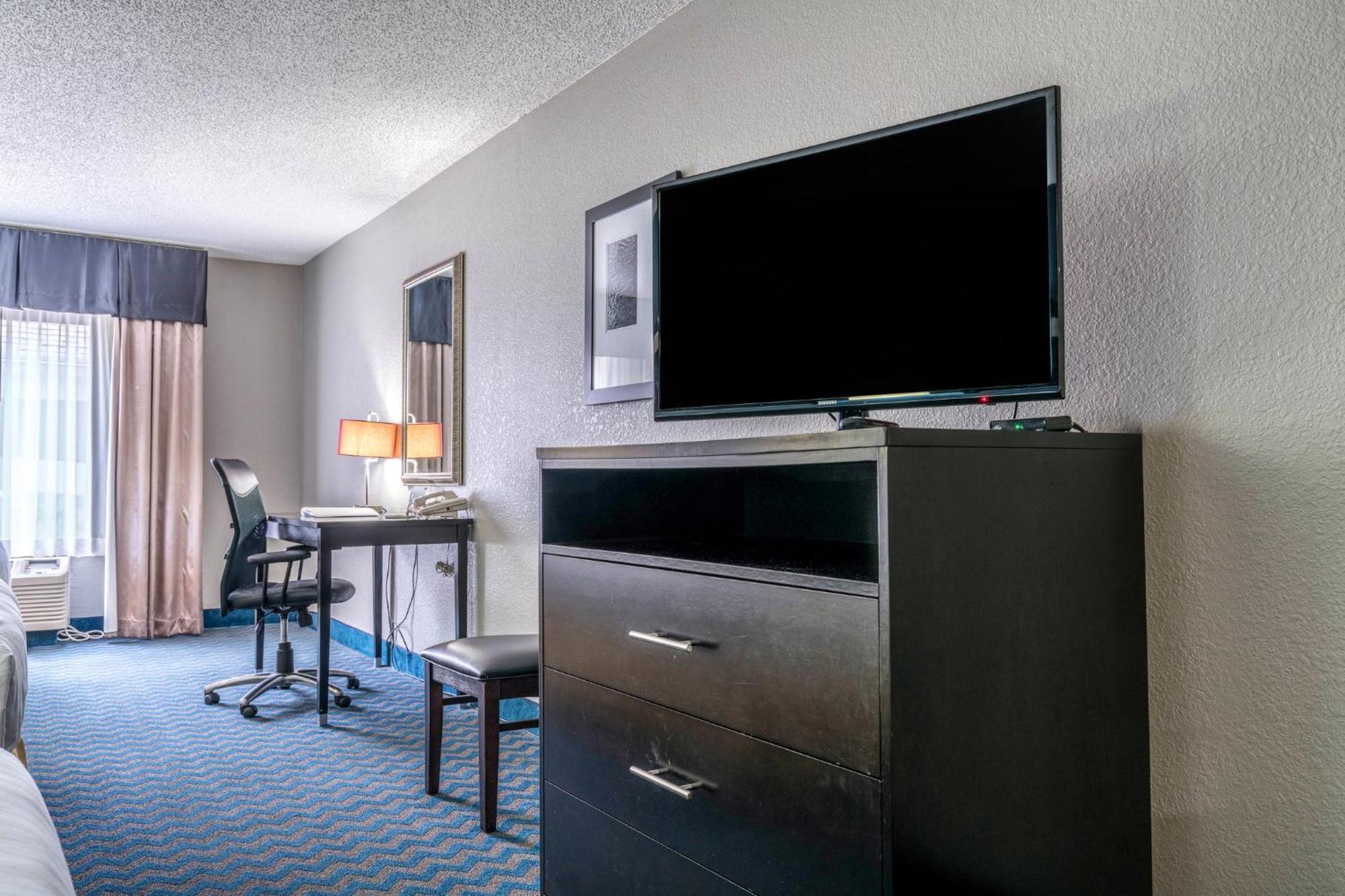 Holiday Inn Express & Suites Roanoke Rapids By Ihg Eksteriør bilde
