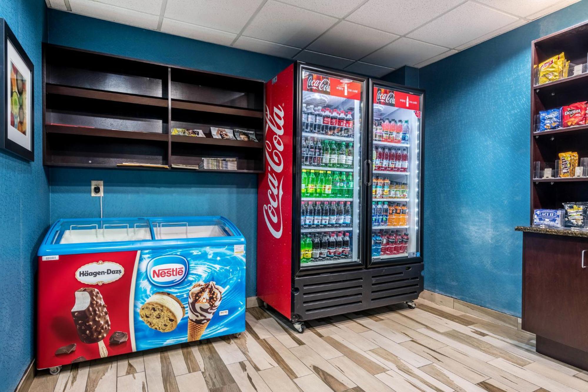 Holiday Inn Express & Suites Roanoke Rapids By Ihg Eksteriør bilde