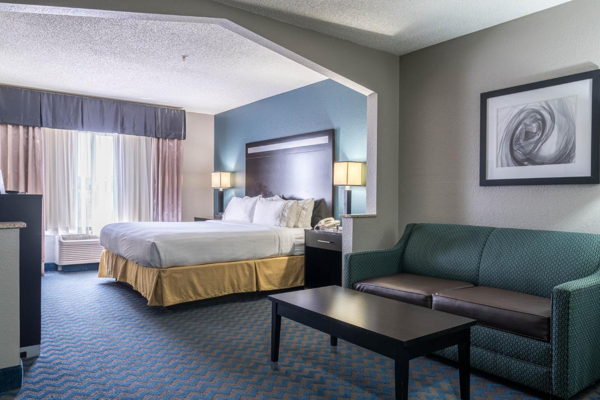 Holiday Inn Express & Suites Roanoke Rapids By Ihg Eksteriør bilde