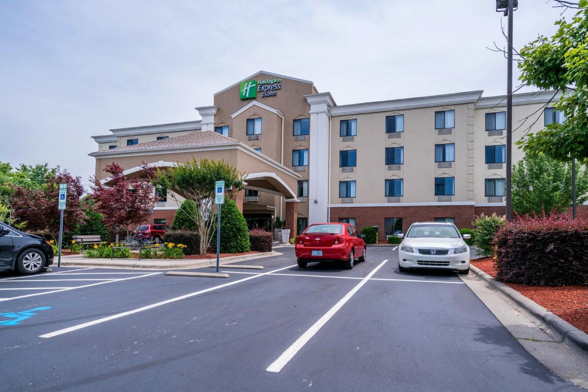 Holiday Inn Express & Suites Roanoke Rapids By Ihg Eksteriør bilde